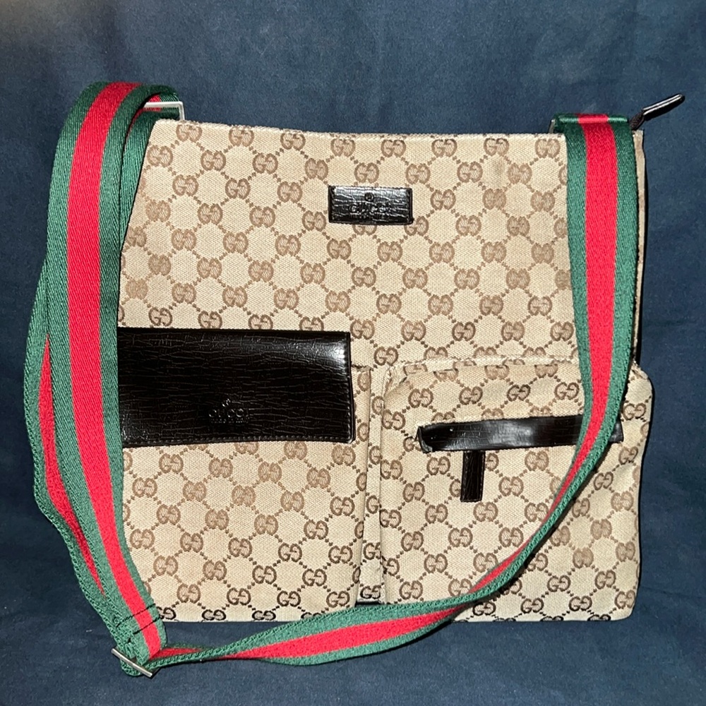Men’s Crossbody Vintage Gucci Monogram Bag